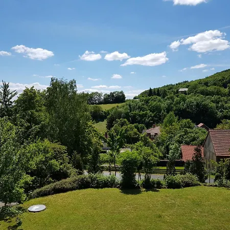 Ferienhaeuser Rhoen - Haus Natalie & Haus Helene * Hausen